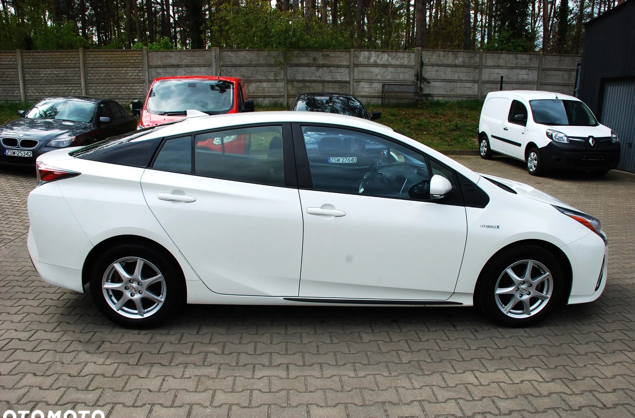 Toyota Prius cena 69820 przebieg: 153000, rok produkcji 2017 z Gołańcz małe 326